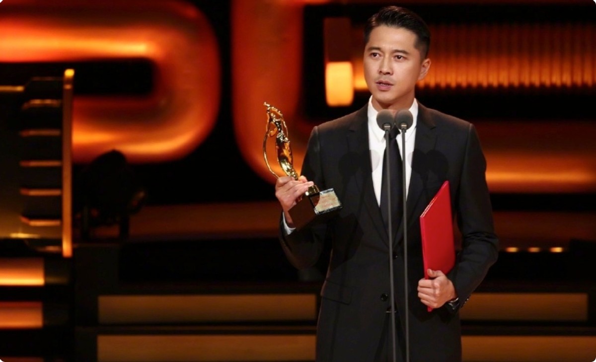 “<em>飞天奖</em>”开奖给影视圈上了一课：争什么番位，有本事用奖项说话
