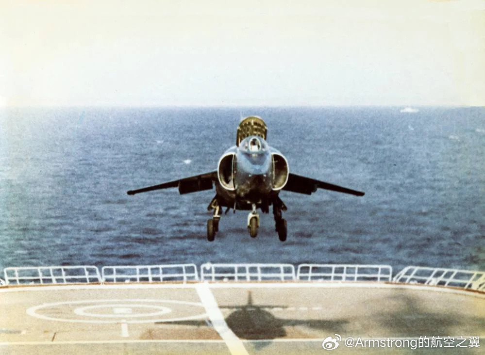 全球武器装备盘点1972年11月18日，第二架雅克-36M垂直起降舰载战斗机原