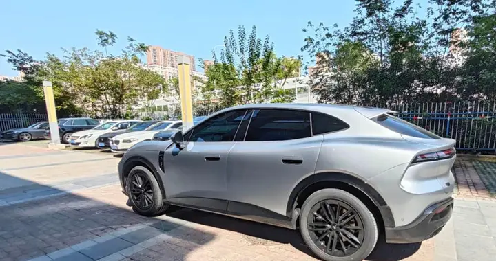 中大型“纯电SUV”第一名: 月销达13871辆, 业内排名有新变化