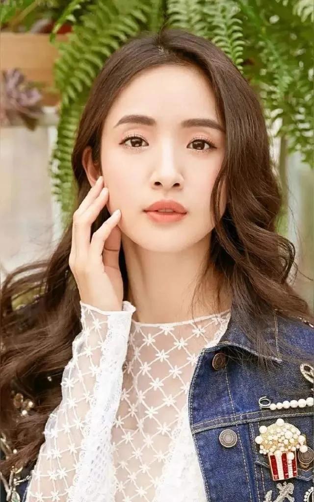 林依晨让儿子去了托婴中心，公开表示当妈妈要自私一点，不做被家庭和孩子裹挟的家庭主