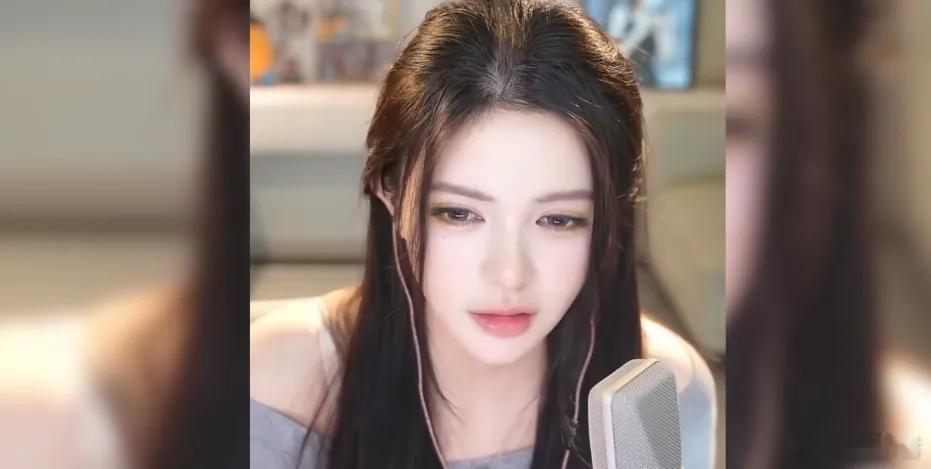 川神劝叶知秋不要离开斗鱼，说小师妹在某音那边已经变成了E人！但是叶知秋说没钱怎么
