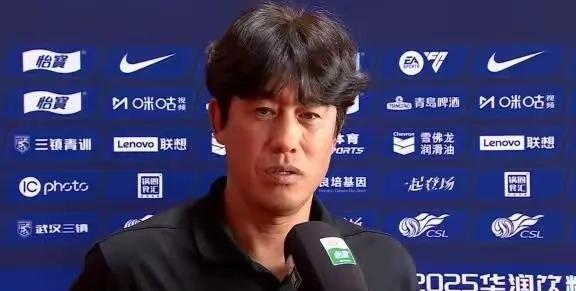 我觉得成都蓉城俱乐部做的没毛病，俱乐部已经展现了最大的诚意，续约年薪仍然是中超最
