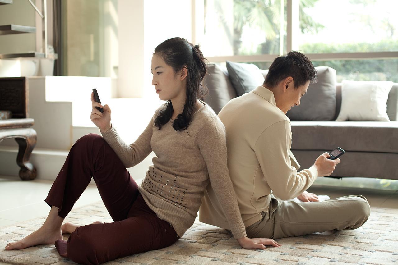 我表姐结婚14年，老公忽然提离婚，还吞吞吐吐说自己遇到真爱了，俩人还有了儿子，求