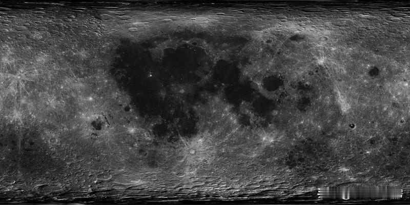 月球引力约为地球的六分之一。这意味着假如你在地球上能举起100斤的重物，到了月球