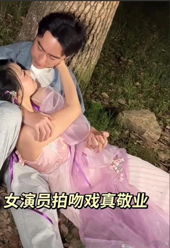 难怪都说演员很容易“因戏生情”！像这样的拍法，哪个演员能经得起这样的考验啊？再加