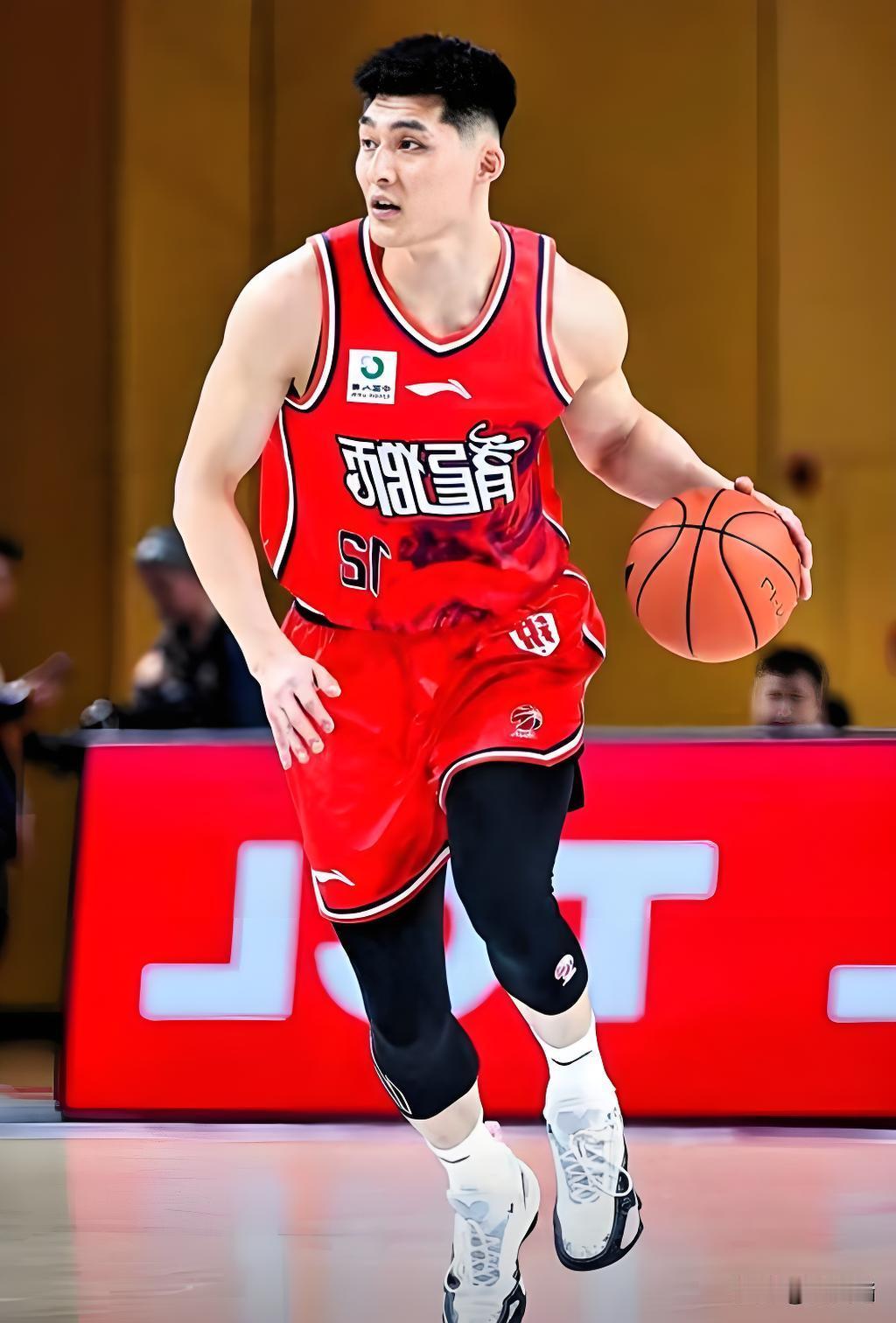 李祥波加盟NBL联赛带来的启示！当下，广州队将已无缘轮换阵容的李祥波交易至NB