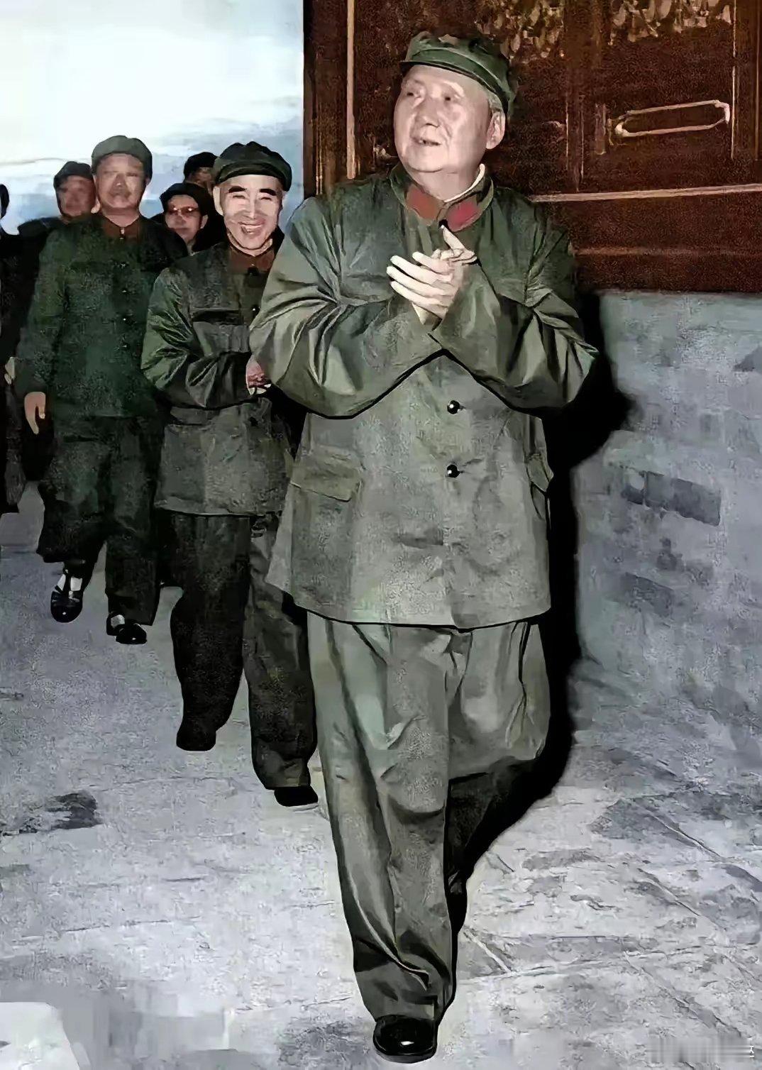 有福之人，请停下3秒，进来接福了！点不点❤️关不关注都随意，但恳求你给主席送三朵