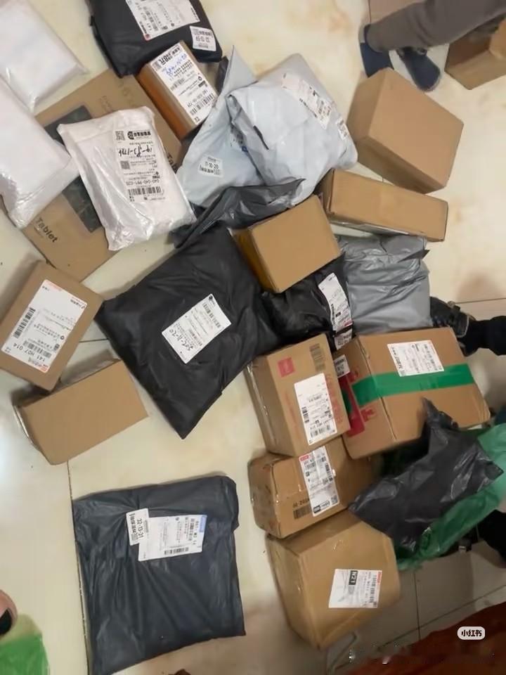 大家喜欢在抖音上买东西吗？买的东西质量怎么样呢？现在好多人都爱在抖音买东西吧