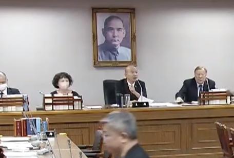 傅崐萁又缺席协商！韩国瑜怒飙辞总召别干了：是在打麻将？ 台“立法院”今（1