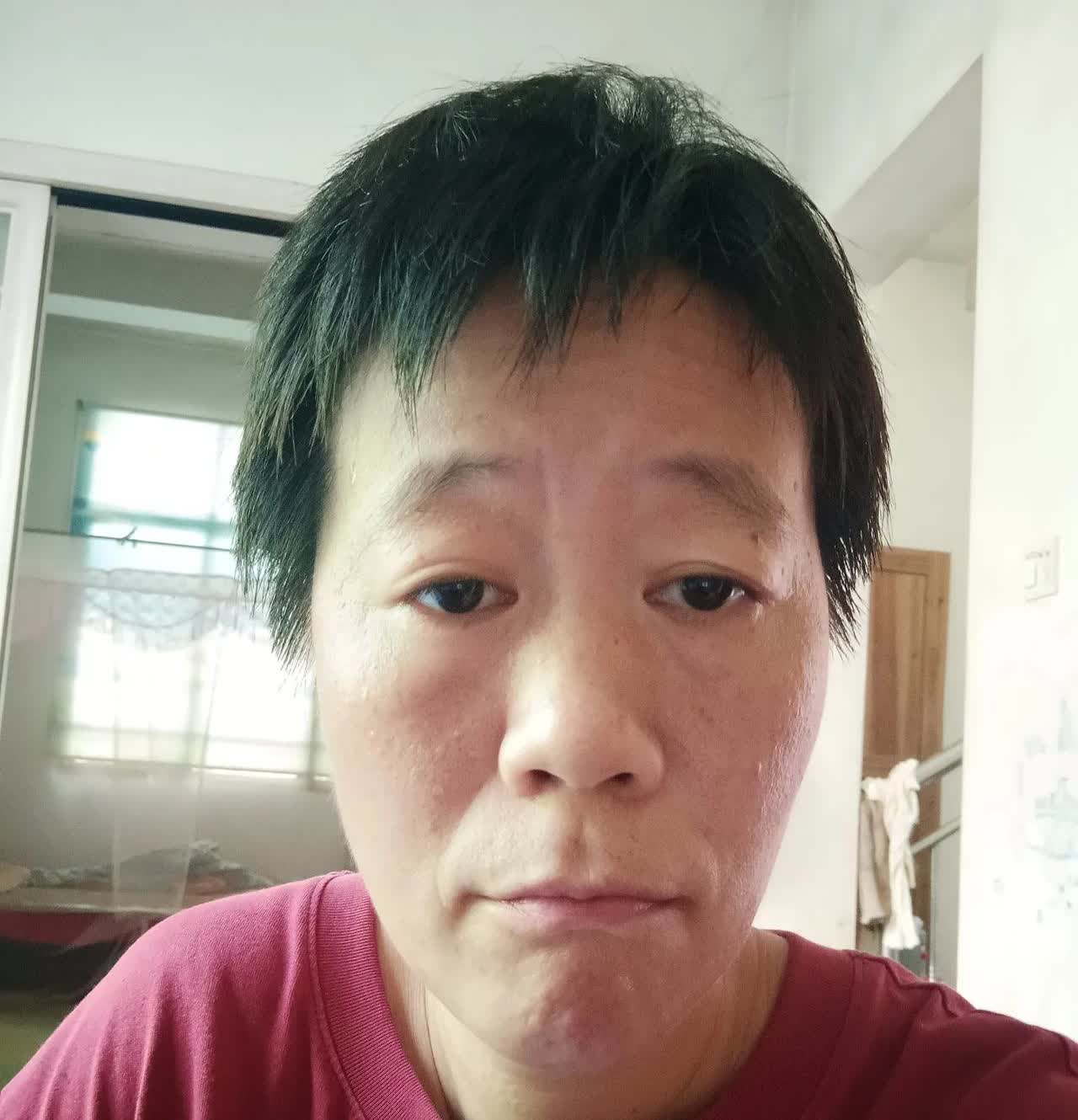 奶茶妹妹也肉眼可见的老了，变得非常普通，像我这样，保持一直好看的人，看来真的是很