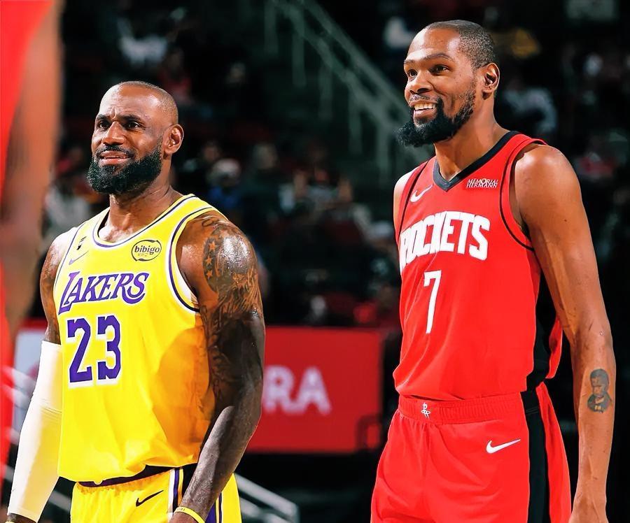 今日比赛，杜兰特与詹姆斯的表现根本不在一个档次！杜兰特：今年37岁，身高2