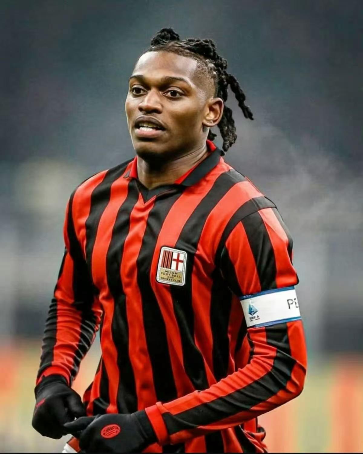 -5，继续追赶国际！AC米兰客场依靠莫德里奇的绝杀，2比1战胜比萨，取得艰难的