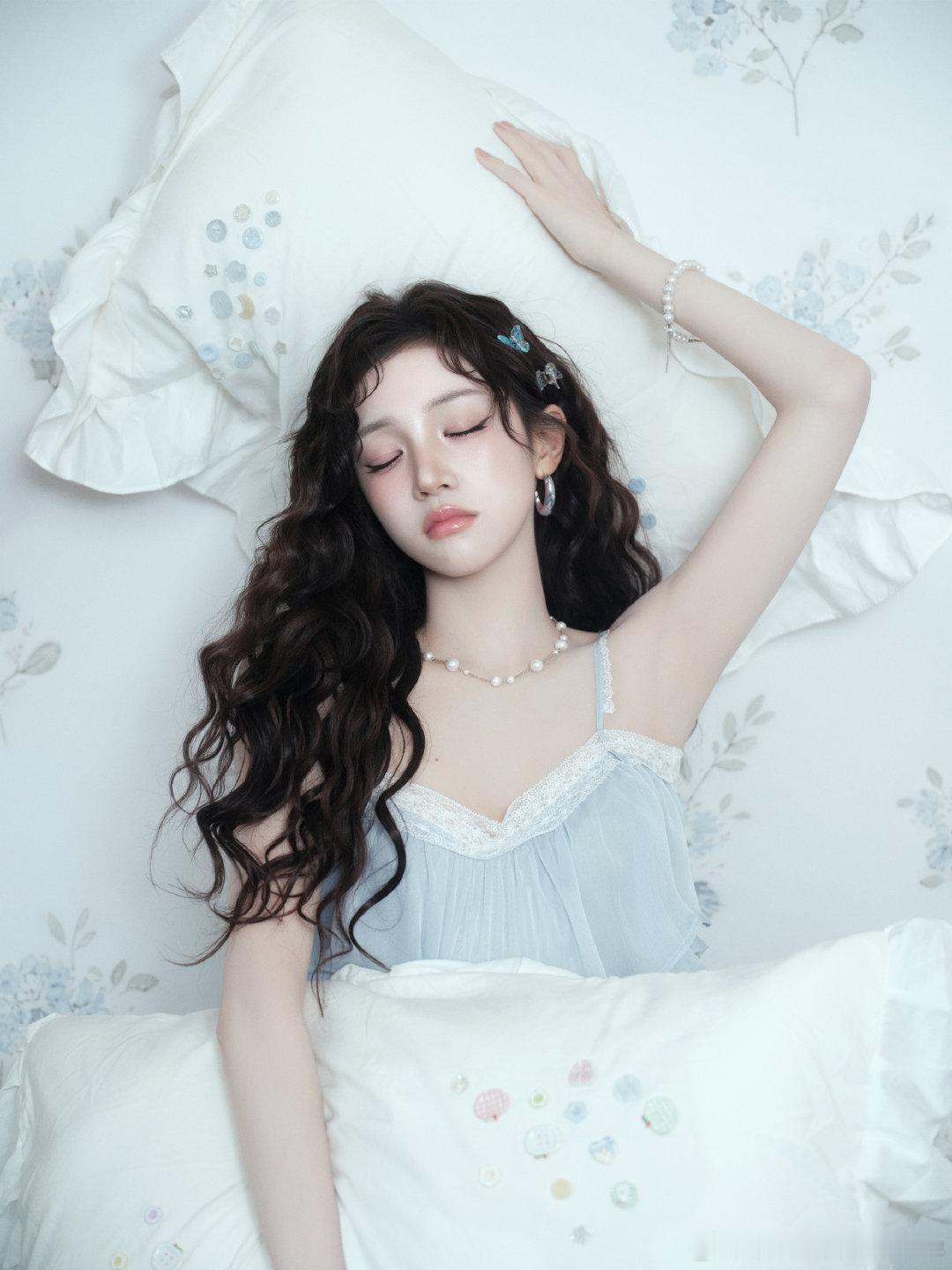 #宋雨琦#[比心]#宋雨琦#马上分班考了，曲琦们能给我加油吗[鼓掌][鼓掌][鼓掌]好紧张[哭哭][