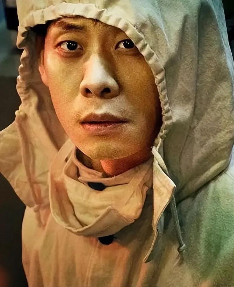 又是张译，没人了吗？这几年，都快成公检法角色专业户了，一个他，一个于和伟。张译比