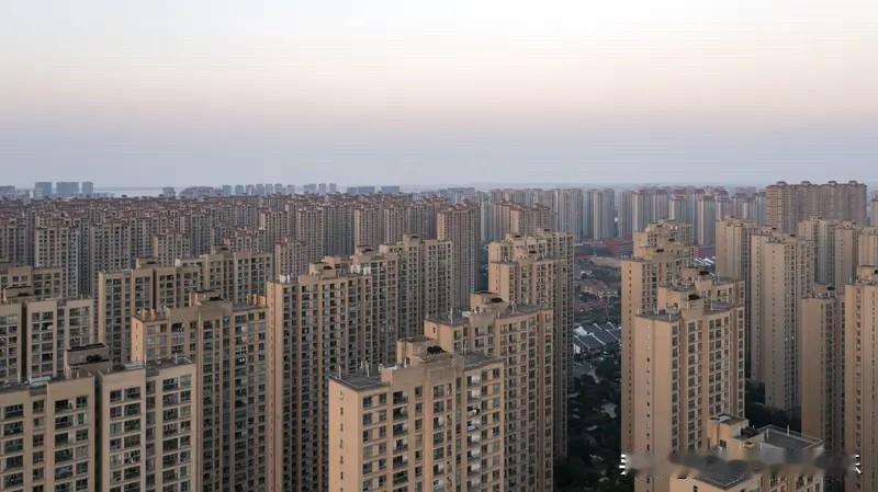 宁波楼市今年小阳春虽然来了，但房价还是在那下跌了。宁波楼市在1月到4月里面，宁