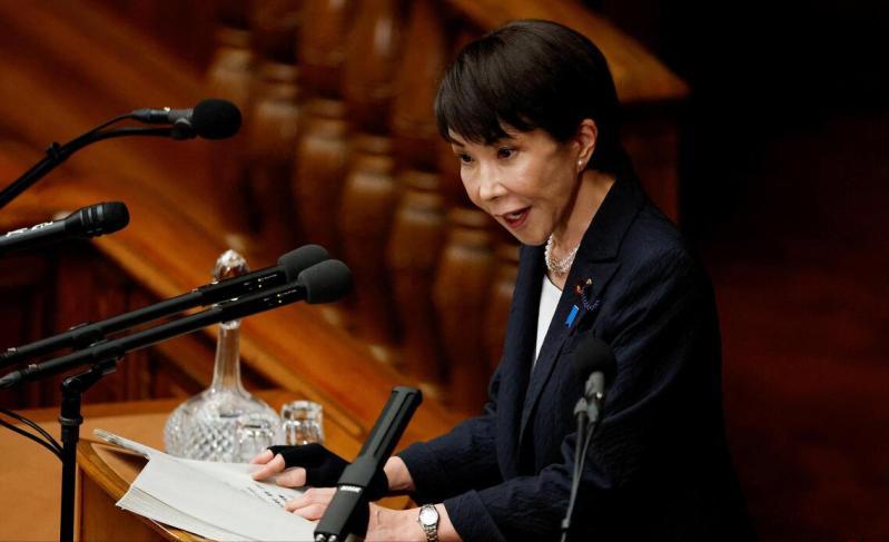 今天凌晨，日本作家、神奈川记者柏尾安希子就自卫队军官持刀闯入中国使馆一事在社交平