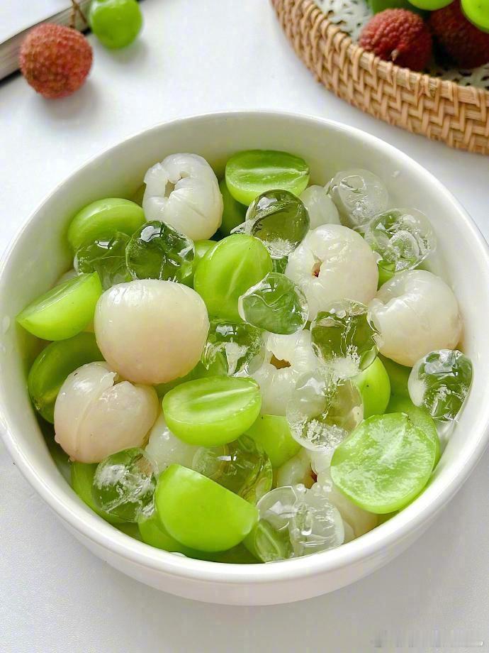 一口沦陷！【荔枝青提茉莉冰茶】的夏日魔法~夏天的命都是清爽饮品给的！今天必须安利
