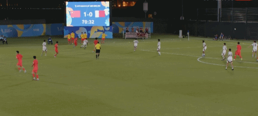 【U17亚洲杯】国足2比0卡塔尔▼北京时间5月13日00:00，U17亚洲杯小组