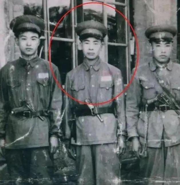 1948年，一个日本人冒充中国人并加入解放军，在辽沈战役中屡次立功，还参加了抗美