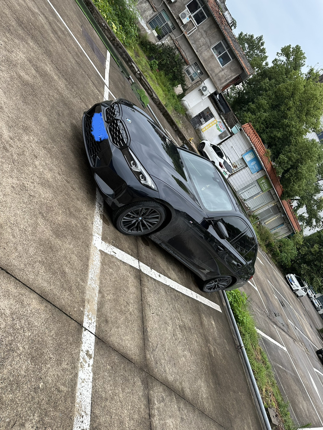 兄弟们325i曜夜新车胎压求教新车开了几天发现前轮胎压3.0后轮3.24儿