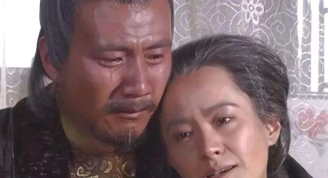 1382年，51岁的马皇后病危，朱元璋勃然大怒：“你想死就死！死了，朕后宫佳丽无