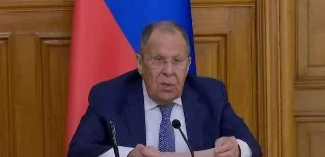 如果真有那么一天，炮火响起，中国未必是战场的主角，却可能是金融和技术围猎的焦点，