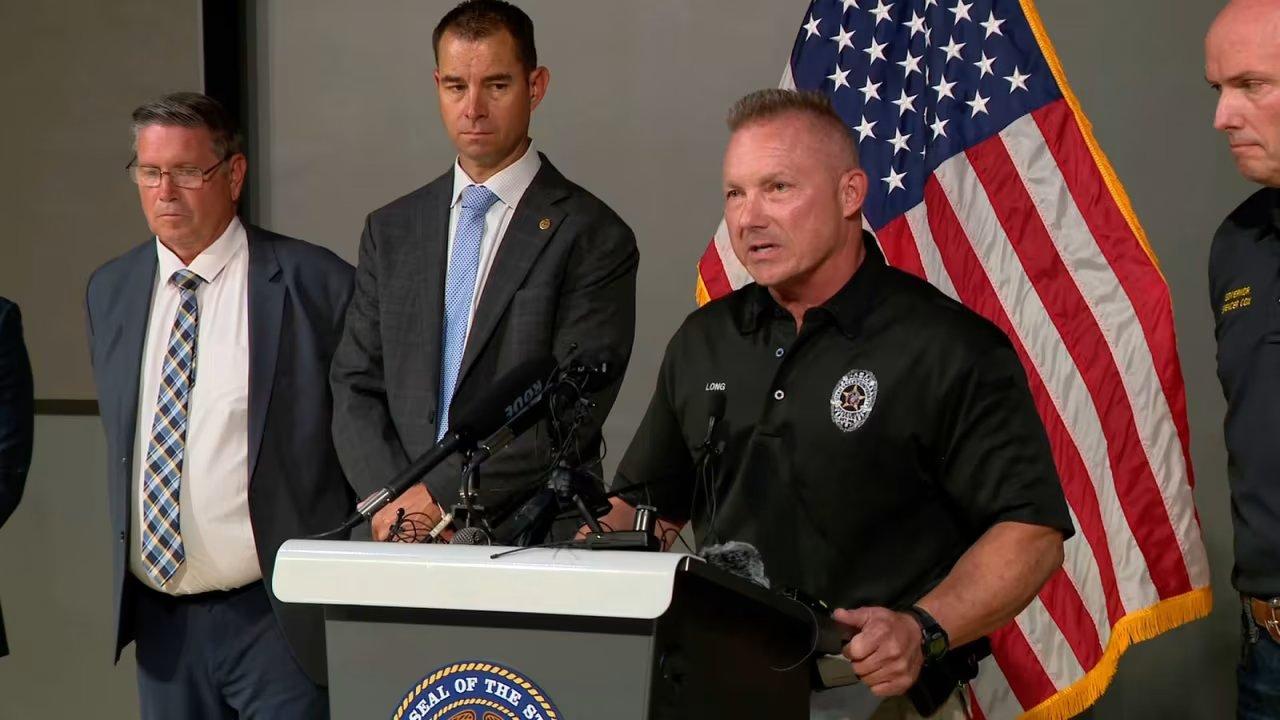🚨🇺🇸警察局长承认查理·柯克活动现场3000人，仅配备6名警员犹他谷大