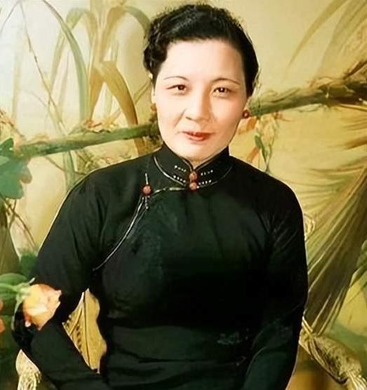 2003年宋美龄临终前回顾一生：对不起三个男人，其三是少帅张学良2003年
