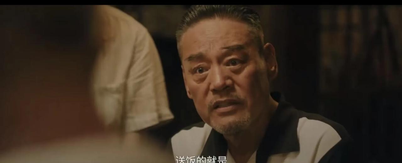 相信六、七十年代的“过来人”，对周润发在《上海滩》剧中饰演的许文强的“江湖老大”