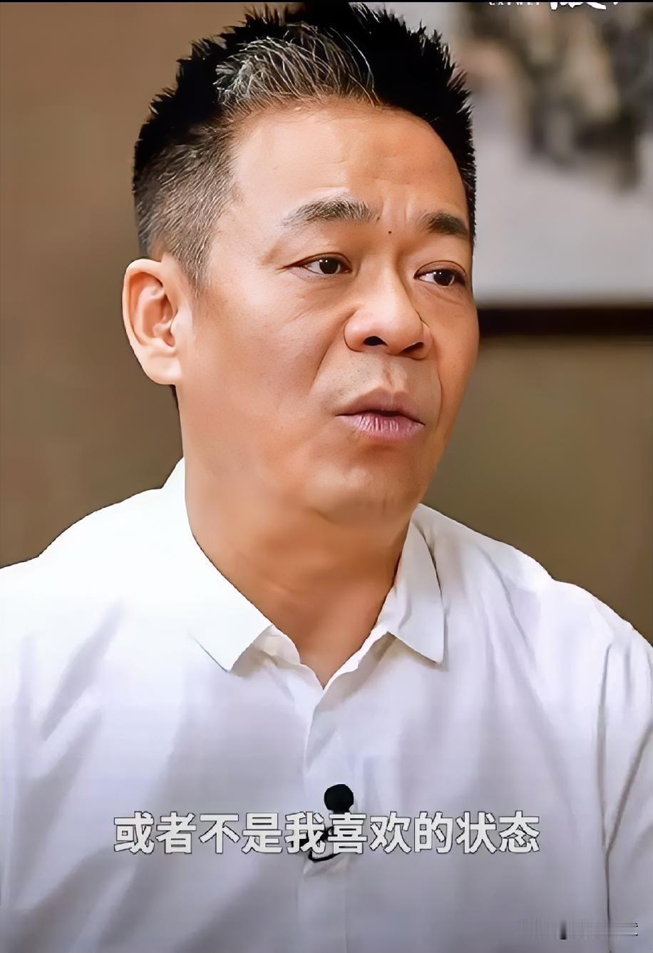 孙浩火了之后，经纪人快疯了。​递上来的十几个剧本，5个男一号，他看一眼就扔