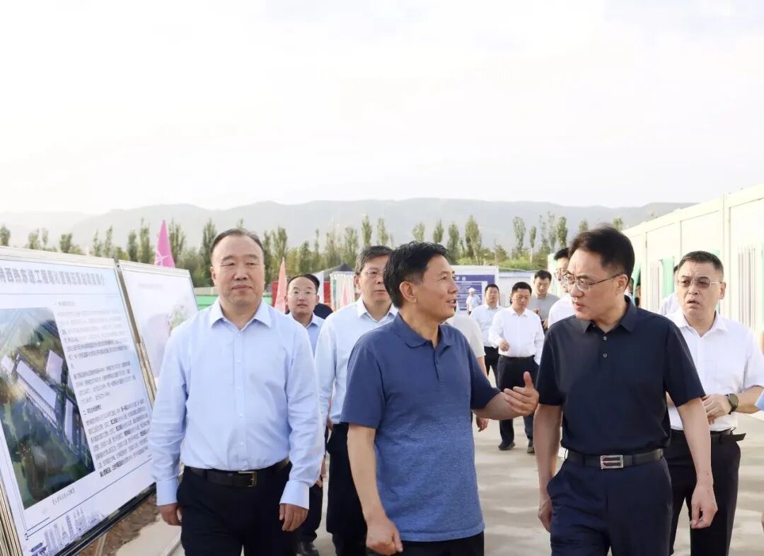 同一时期, 孙金龙北上调研, 黄润秋南下调研