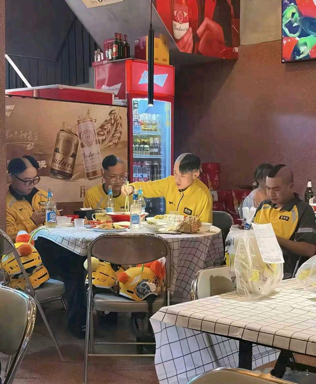 怎样用一句话形容他们？