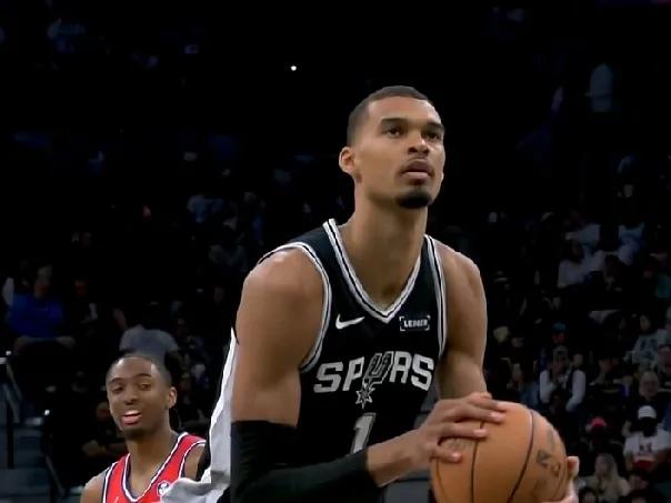 整整9年了，马刺战胜费城取得60胜，联盟第二支达到，追溯到马刺的队史，之前达成如