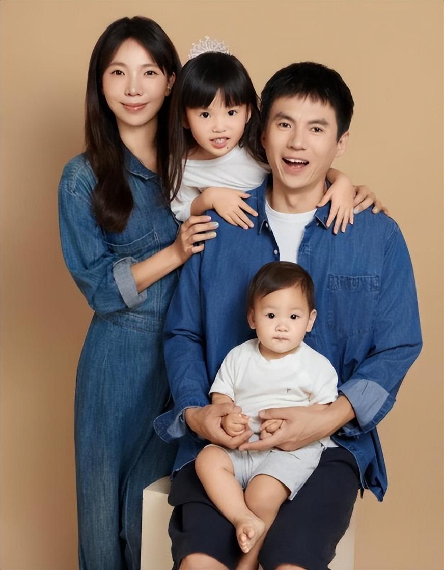 齐溪也是倒了霉了，宋这两口子出一次事，她就得被拉出来折腾一次。 看了那个综艺