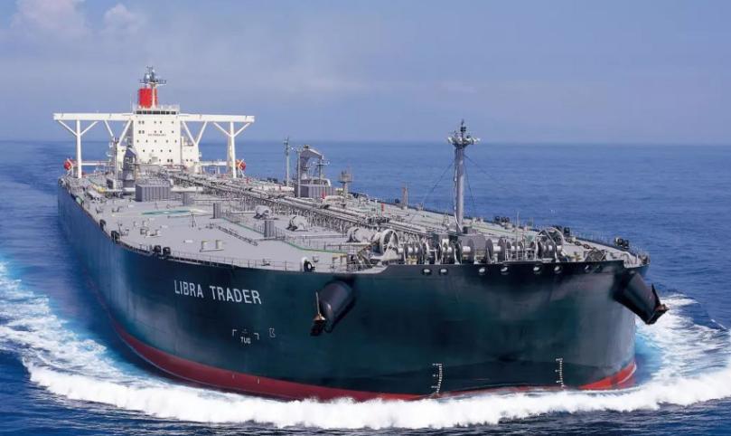 一艘油轮驶入东京湾，日媒欢呼不再担心中方卡脖子，但是炼厂意外沉默了！近期中东