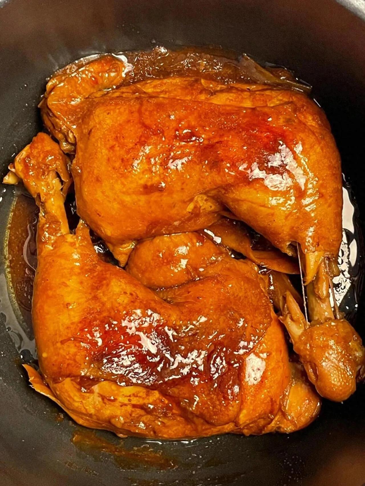 焖鸡腿：皮香肉滑的，真的太香了!全家都爱吃