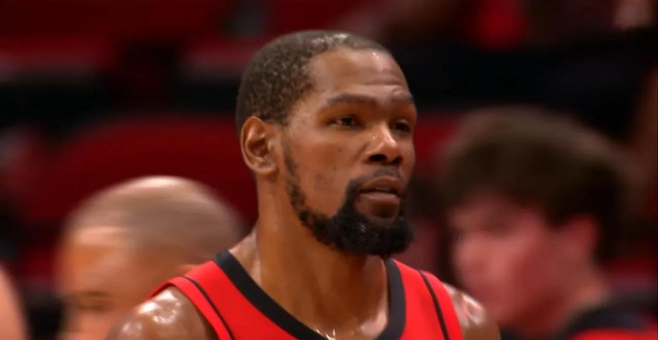 火箭0-3后面临绝境，杜兰特复出成疑，球队取消训练引热议！火箭季后赛形势已