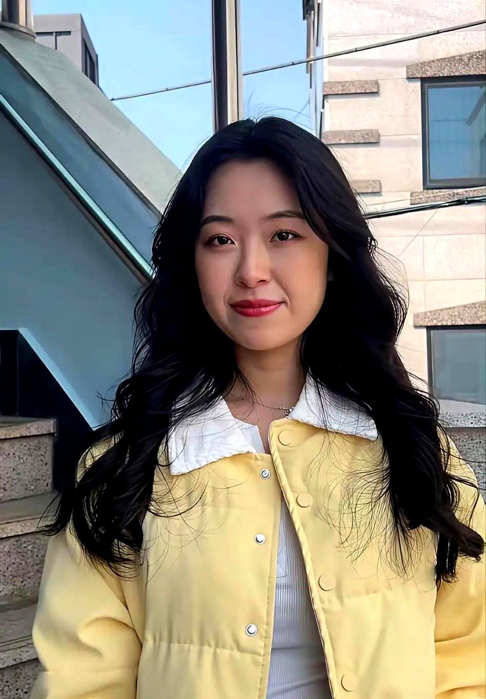 这案子越看越发凉，一环扣一环全是问号。25岁中国女孩在韩遇害，嫌疑人竟是第一报