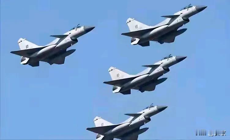 印度前副参谋长称.福建舰赶上印度航母还得至少“十年”近日，一位印度前副参谋长