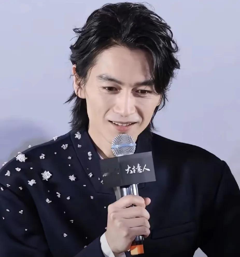 陈晓如今的状态，给所有男人都提了个醒，那就是无论你五官多俊、身材多挺拔，也一定要