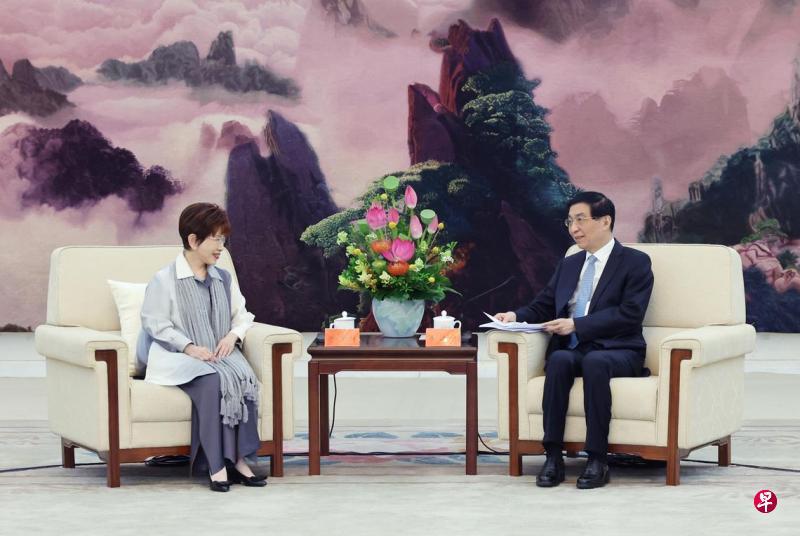 赖清德和民进党估计要再次气急败坏了！9月4日下午，全国政协主席王沪宁在人民大会堂