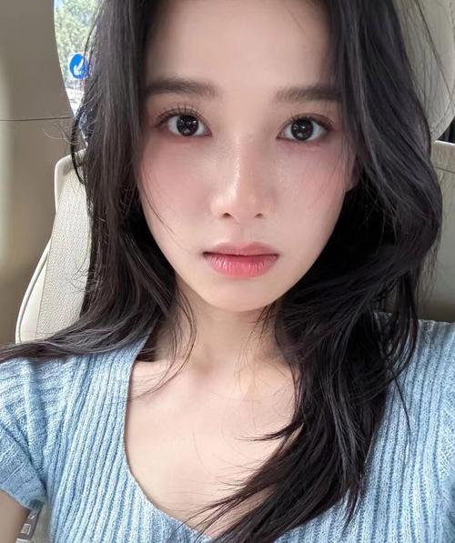 爱而不得别硬扛！这3个方法，让你体面放下错的人人这一辈子，最无奈的事莫过于