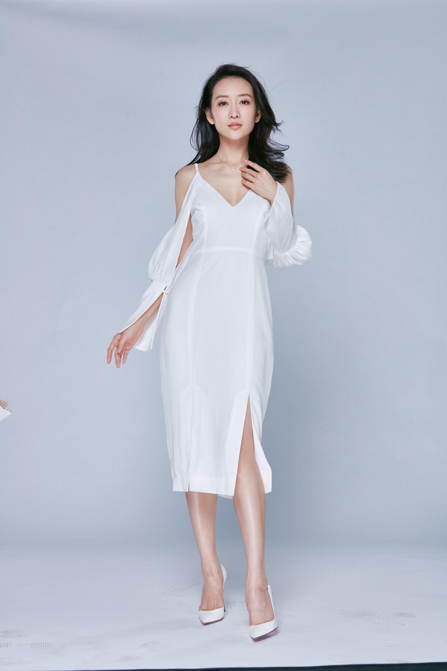 王鸥。