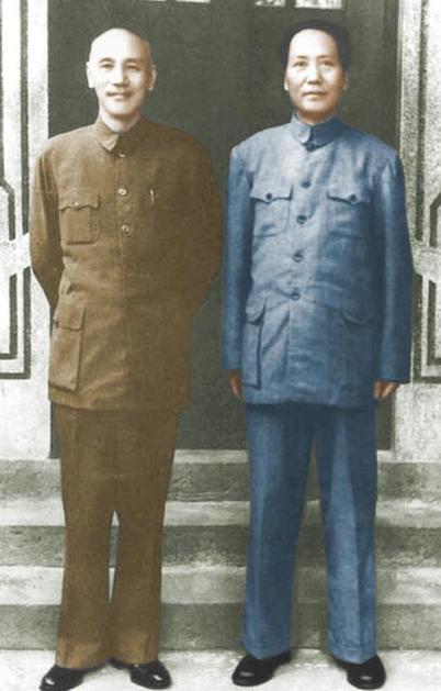 毛泽东比起蒋介石，最大的优势是：他永远站在战略层面，当然毛泽东也有质疑的时候，但