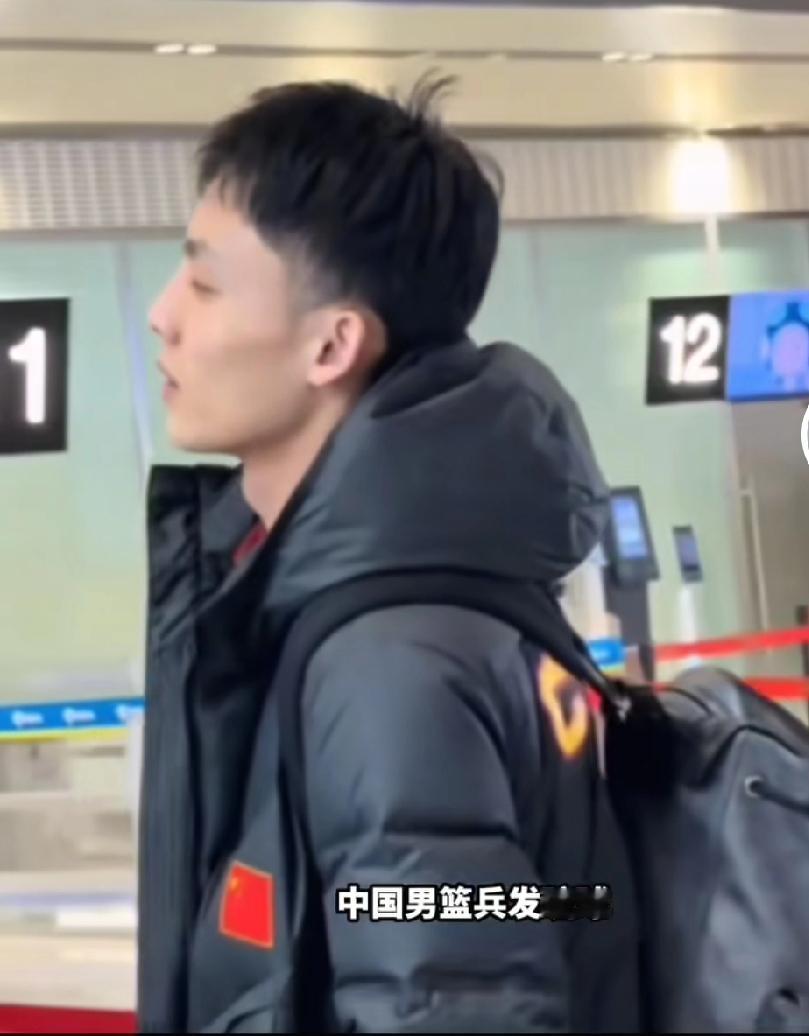 徐杰带着伤病离开，国家队就有些不负责任，考虑球员和球队感受没有？假如徐杰现