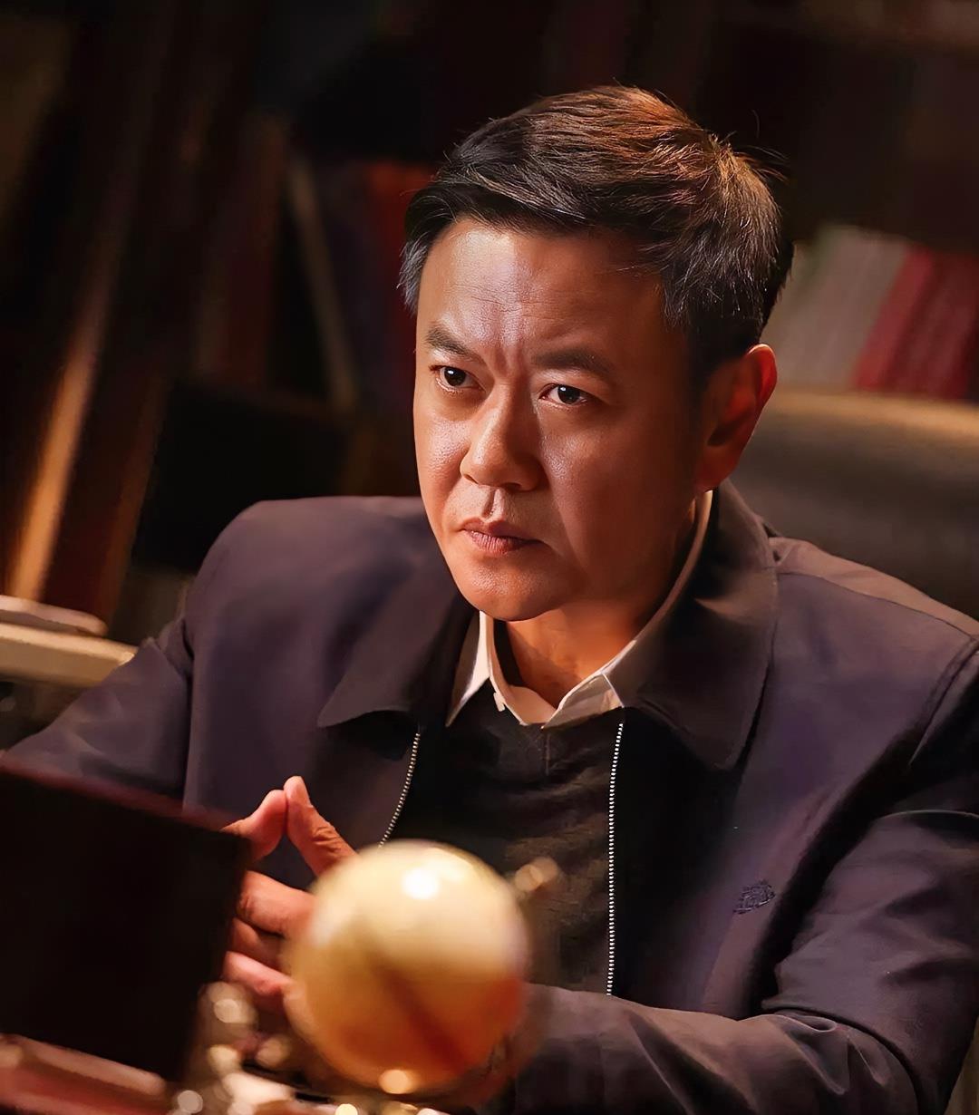 《以法之名》第24集，有人这样评价许言午：“我每天都想报警，冷静下来后却发现自己