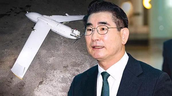去年10月8日，朝鲜半岛北边上空发现了从南边起飞的无人机。前防长金龙显随后向5