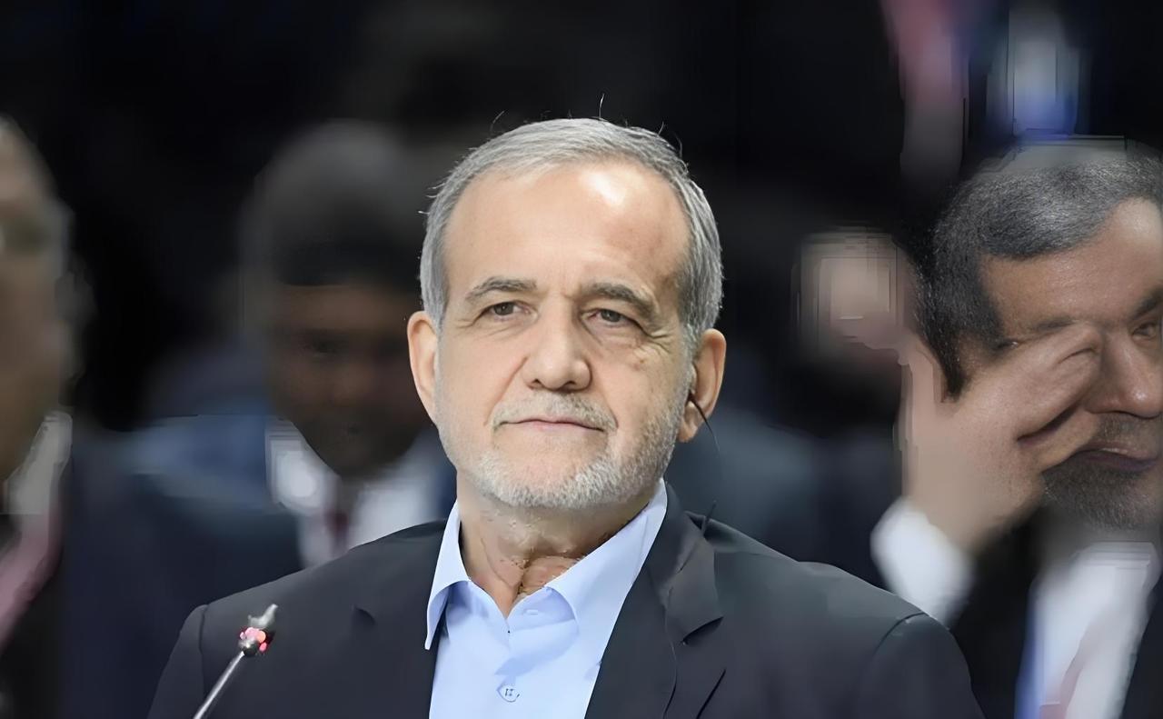 伊朗总统佩泽希齐扬表示：“有些看似是我们的朋友的国家，在战争时期并没有帮助我们。