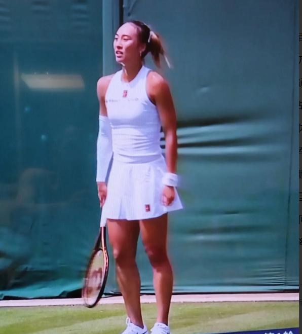 郑钦文应该参加WTA500柏林战，如果为了保存体能可以轻松应对，没必要死拼，又可