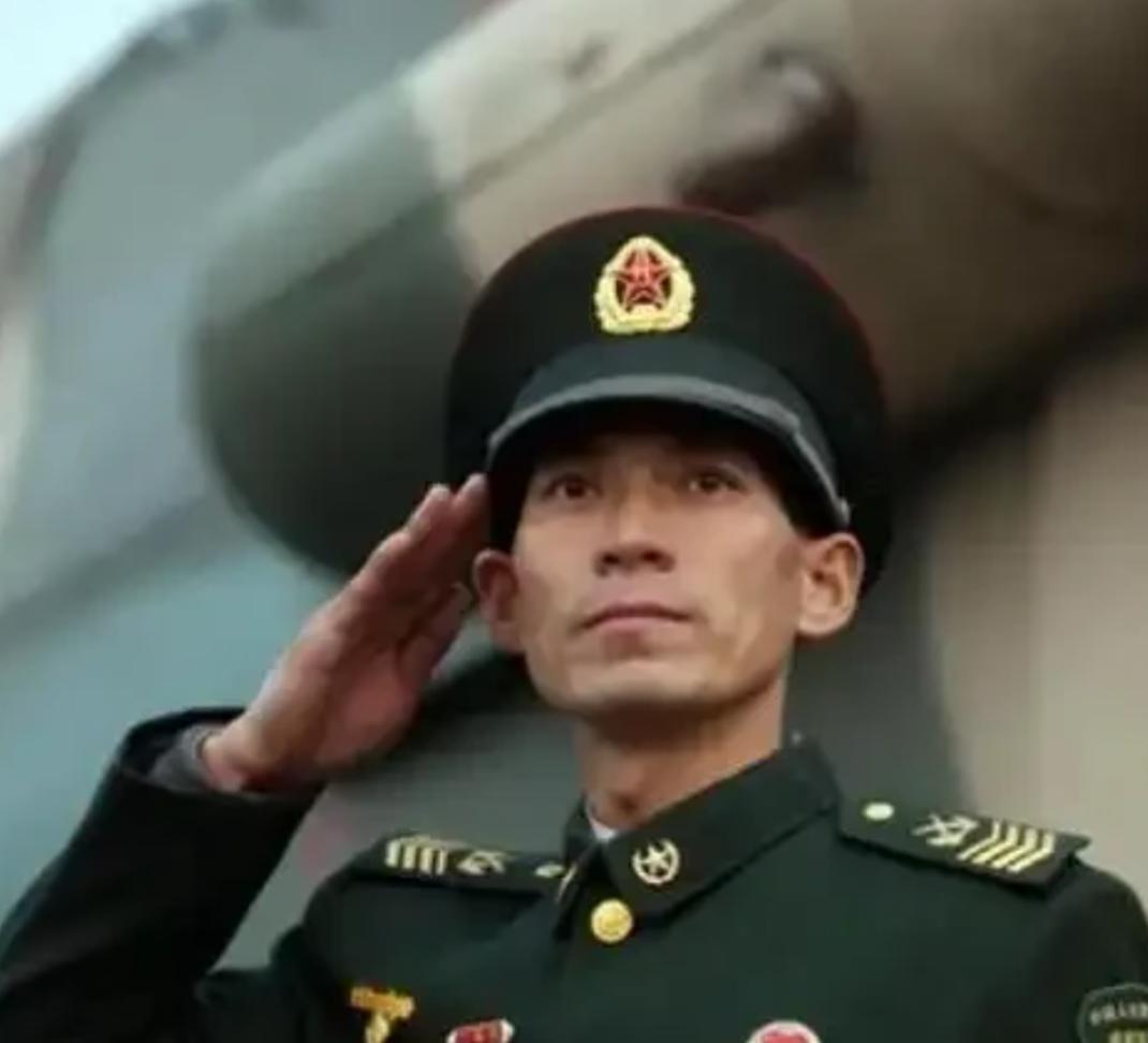 2000年，中国从俄罗斯进口6架军机，谁知刚飞不久就坏了4架！俄专家怎么也修不好